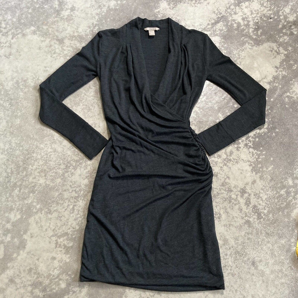 Banana Republic Dark Gray Casual V Neck Dress Side Ruching Size XS - Picture 1 of 10